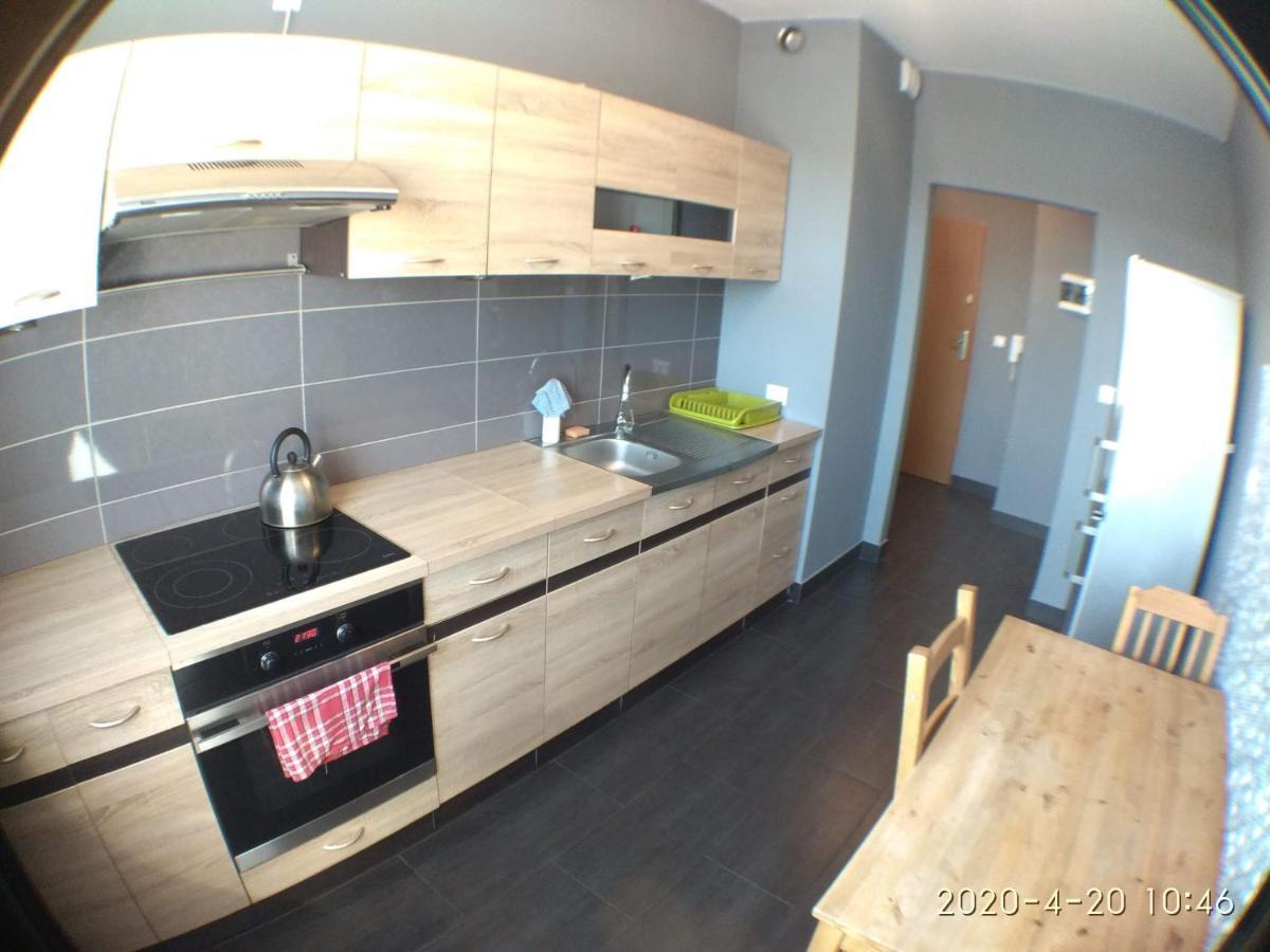 2060 Zwyciestwa 5G - Tanie Pokoje W Apartamencie - Samodzielne Zameldowanie - Self Check In Poznan Exterior photo